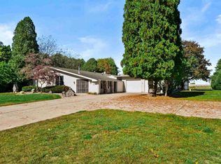 584 W Clearwater Dr, Warsaw, IN 46582