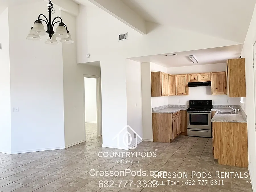 * One Month Rent Free * House For Rent - Fort Worth — Photo 3
