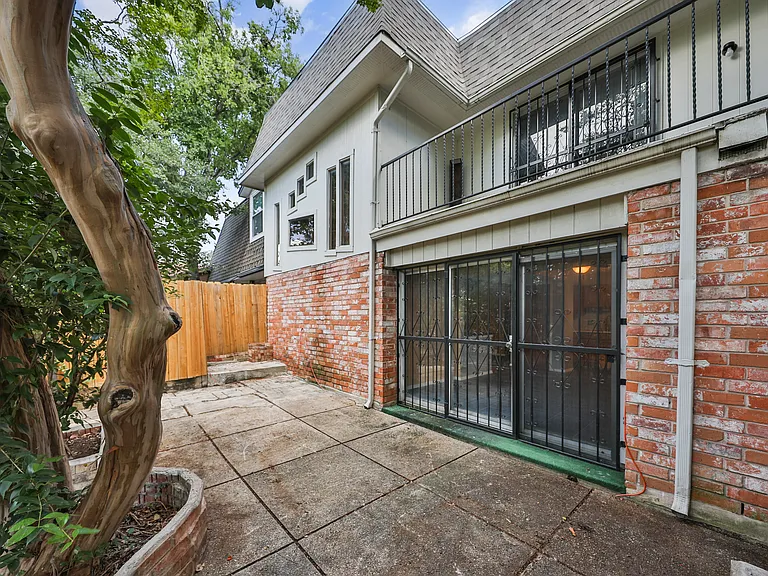 Back porch fully fenced