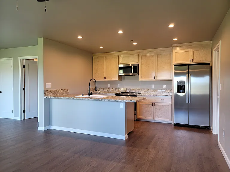 835 Camellia Dr #C — Photo 5