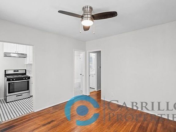 2nd image of 3004 Quince St