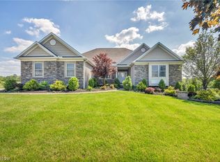 1381 Parkview Ln, Broadview Heights, OH 44147