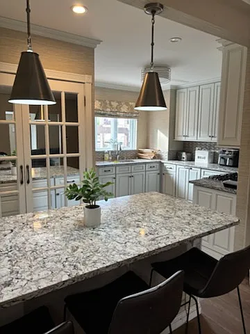 5 bed, 1728 sqft, $5,000 — Photo 3