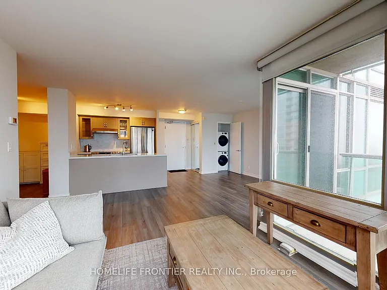 81 Navy Wharf Ct #1606 — Photo 2