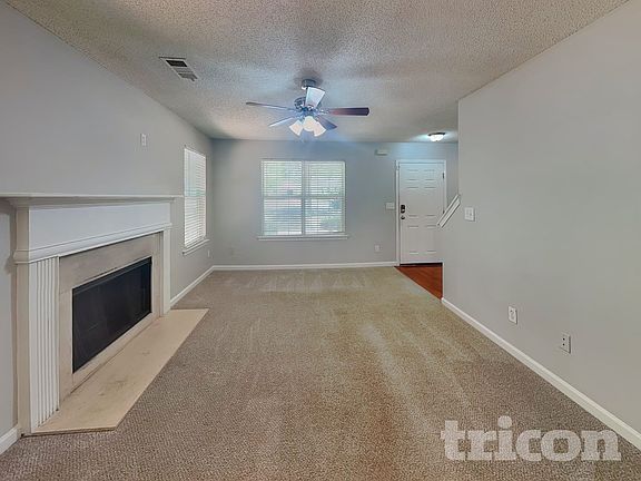 3rd image of 135 Williams Blf