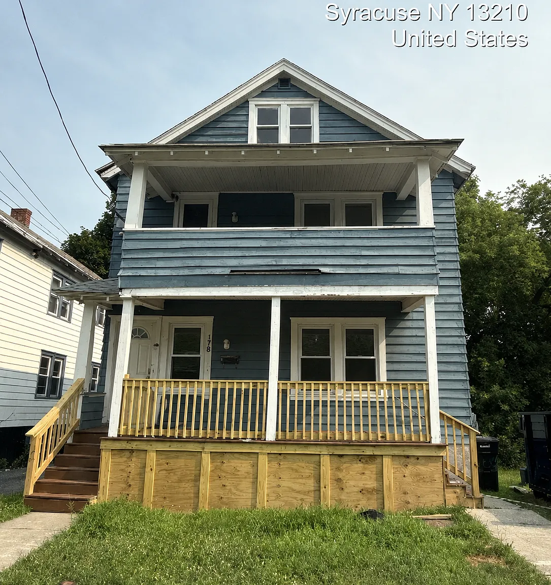 176-78 W Calthrop Ave W — Photo 1