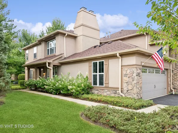 1955 Crenshaw Cir, Vernon Hills, IL 60061