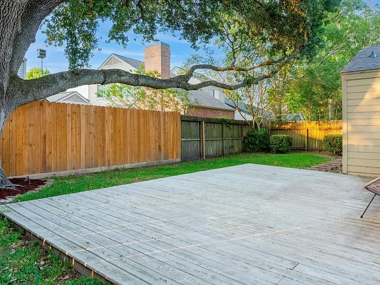 12226 Ravenmoor Dr — Photo 24