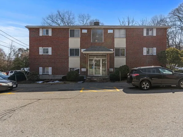 192 Bolton St APT 8, Marlborough, MA 01752