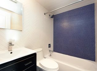 447 E 9th St #6, New York, NY 10009