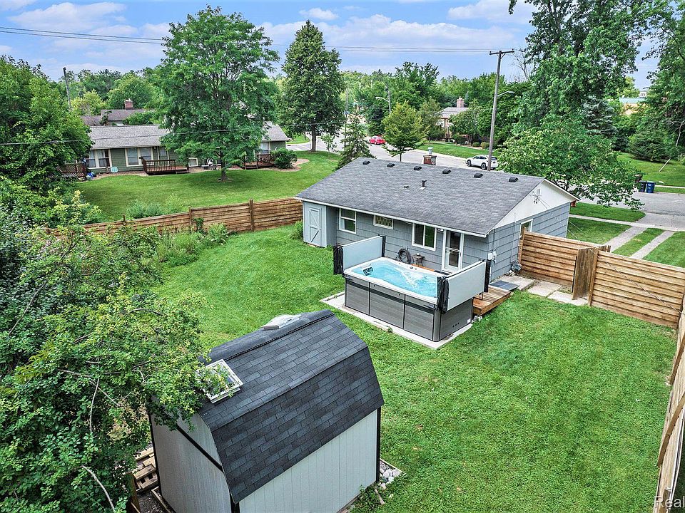 1st image of 3544 Oakwood St