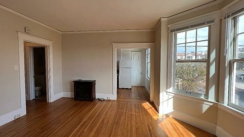 1st image of 501 38th Ave APT 104