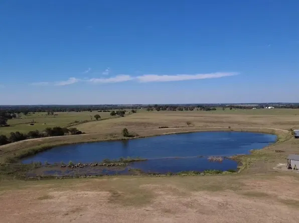 2039 County Road 326, Giddings, TX 78942