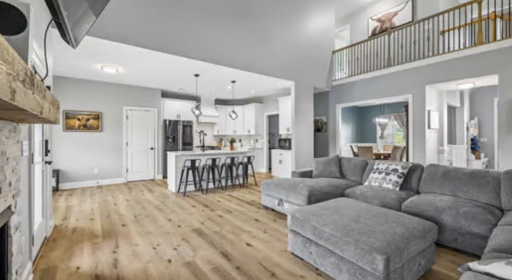 Apartment in Gallatin, Sideview Estates, Desha - More