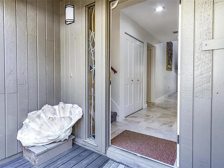 101 Woodland Pl — Photo 4