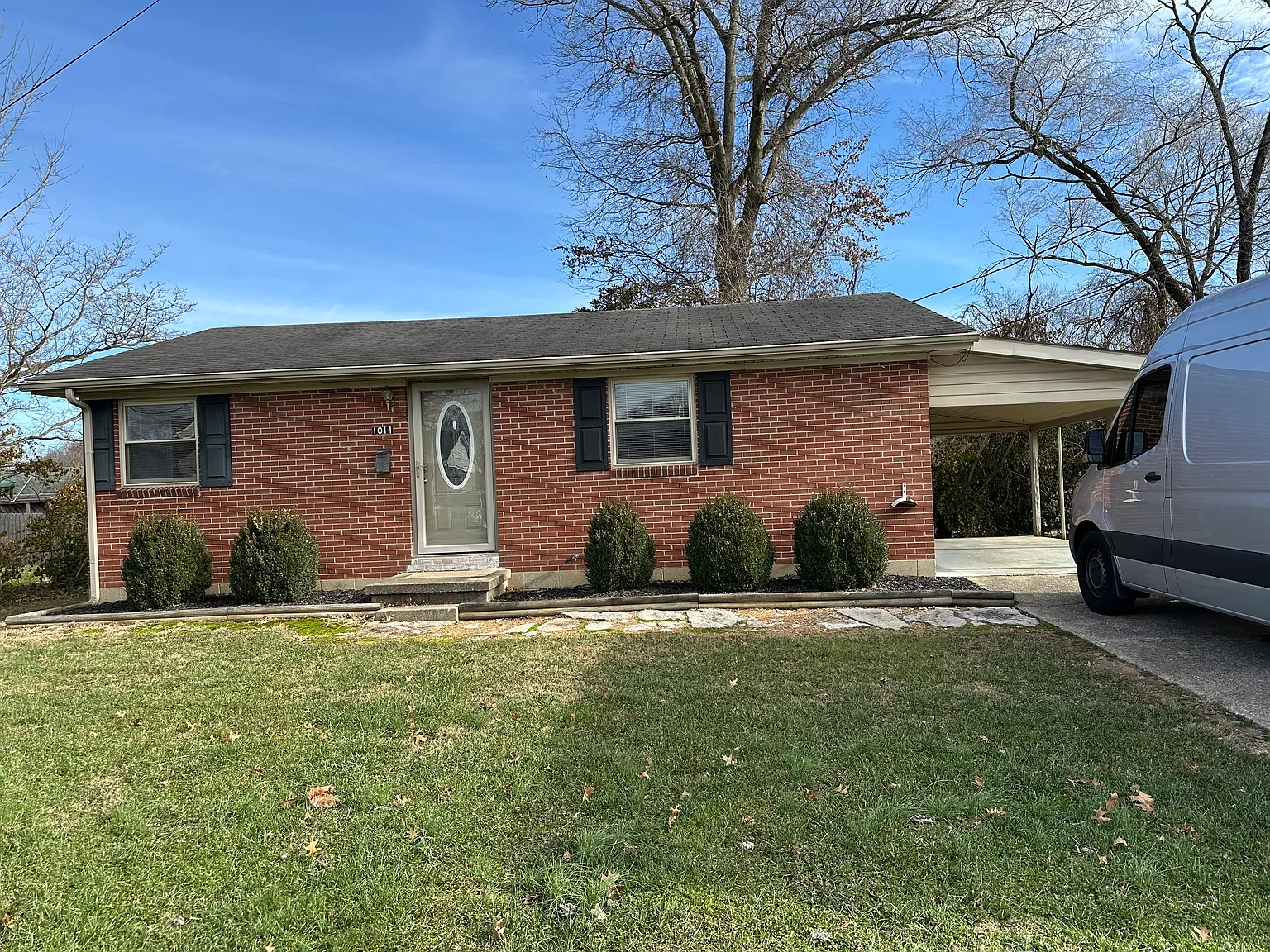 2 bed, 800 sqft, $1,275 — Photo 1