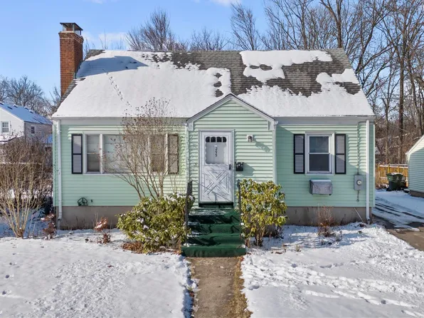 295 Oakwood Avenue, West Hartford, CT 06110