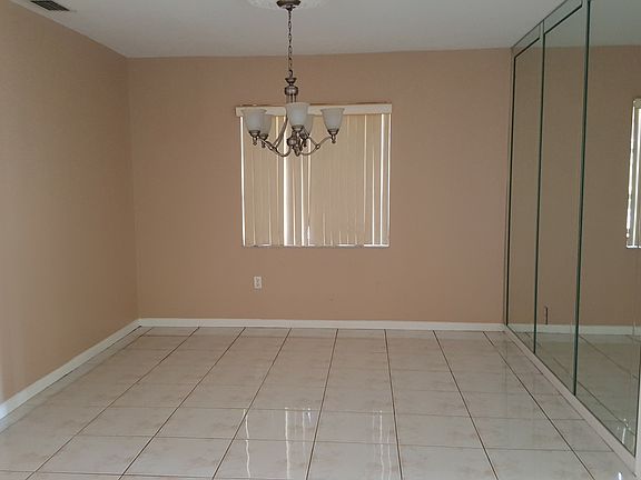 4th image of 7001 NW 106th Ave