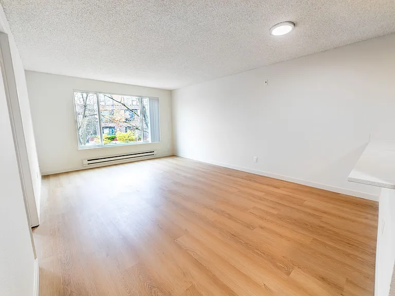 Greenlake Terrace Apartments — Photo 41