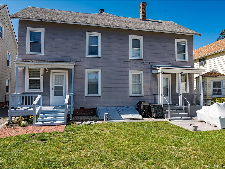 40 Bayside Ave — Photo 14