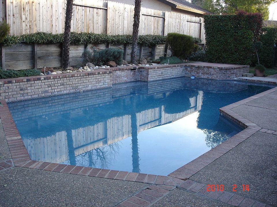 2nd image of 1047 Kensington Dr