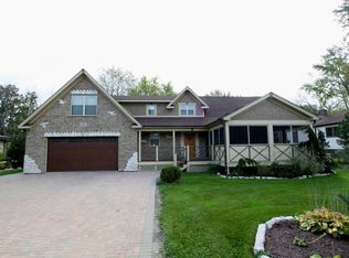 4N217 Mayfair Dr, Bensenville, IL 60106