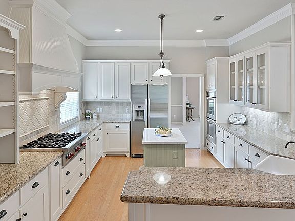 4th image of 5005 Harbour Town Ct