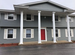 2302 Crown Point Dr, Racine, WI 53402