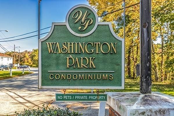 1st image of 40 Washington Park Dr #2