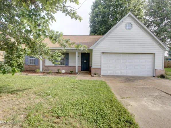 4141 Shadow Glen Dr, Horn Lake, MS 38637