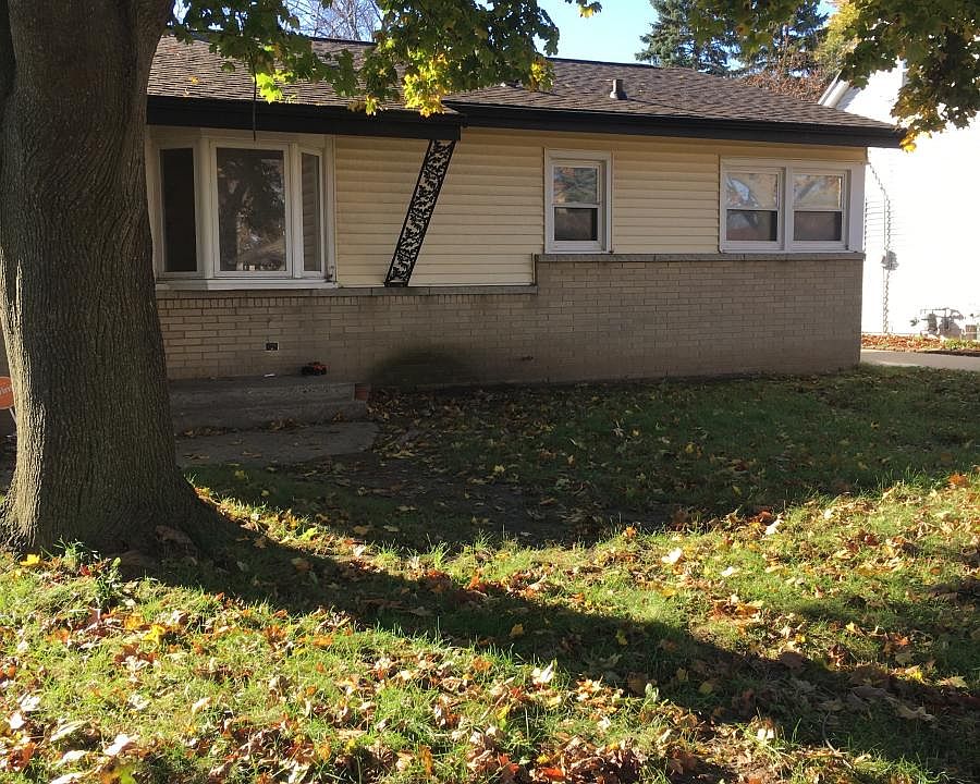 1st image of 8605 W Glendale Ave