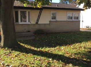 8605 W Glendale Ave, Milwaukee, WI 53225