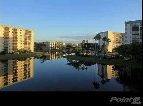 PANORAMIC LAKE VIEW