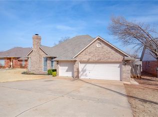 1405 Smiling Hill Blvd, Edmond, OK 73013