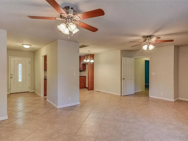 1515 Vine St — Photo 5