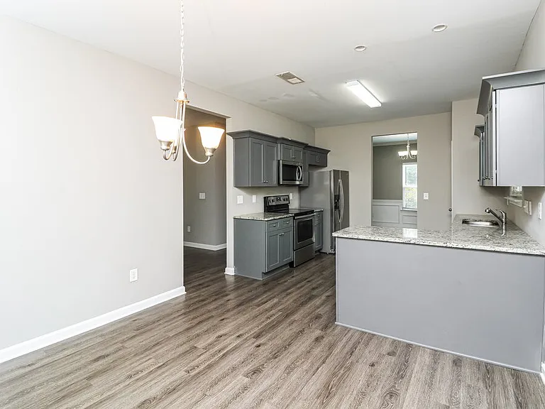 92 Moss Way — Photo 11
