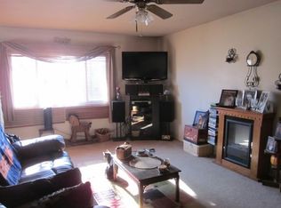 332 Riley Dr, Bloomington, IL 61701