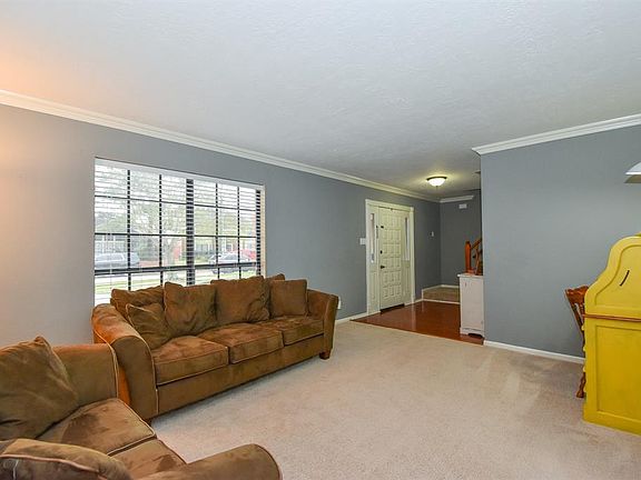 5th image of 16914 Elmwood Glen Ct