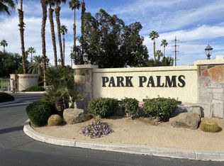 130 Willow Lake Dr, Palm Desert, CA 92260