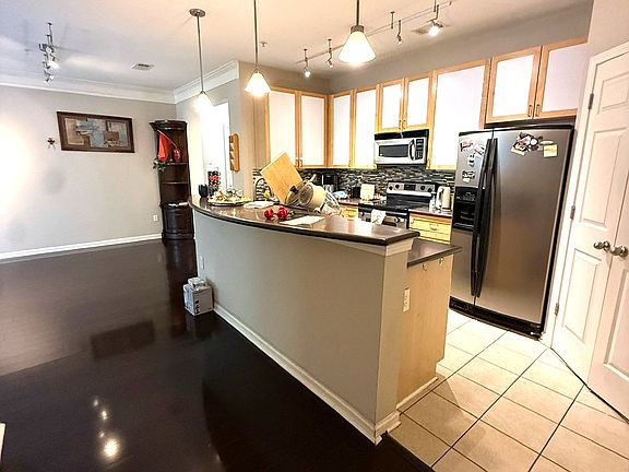 5th image of 400 17th St NW Unit 2126