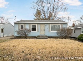 3628 Illinois Ave SW, Wyoming, MI 49509