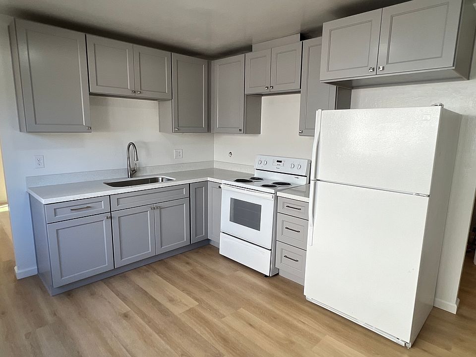 1st image of 260 Hickory St #A