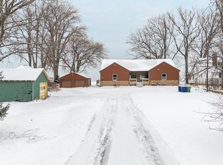 2453 E Shore Dr, Green Bay, WI 54302