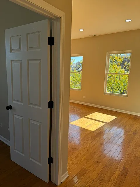 3 bed, 1.5 bath, 1200 sqft, $2,900 — Photo 4