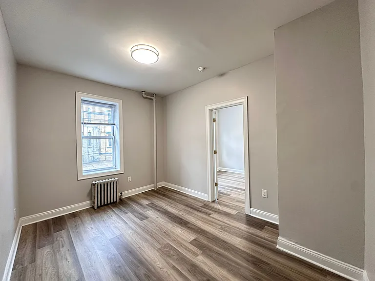 384-86 Baldwin Ave #2 — Photo 5