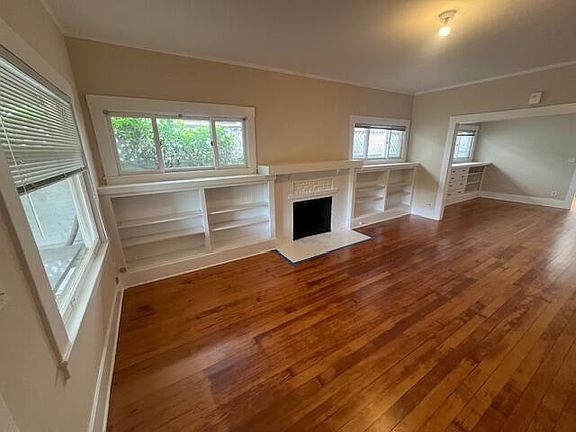 4th image of 1428 De La Vina St #A