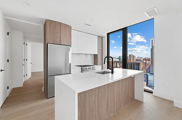 Rented by West 124th Manager LLC | media 67