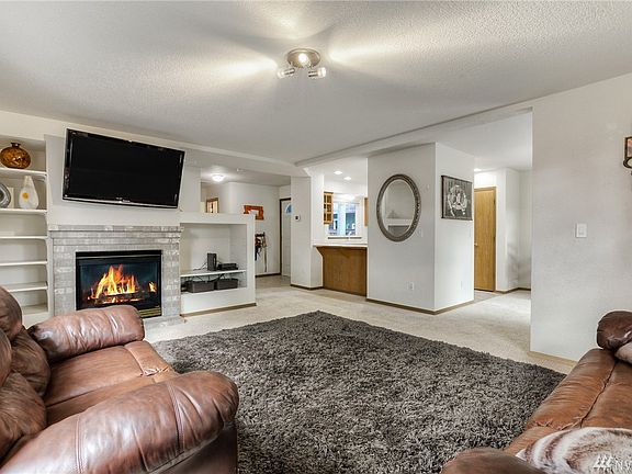5th image of 8115 Westcott Ln SE