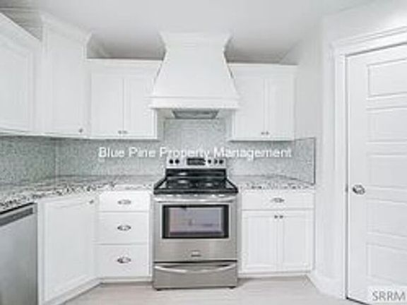 4th image of 5560 Truscott Dr