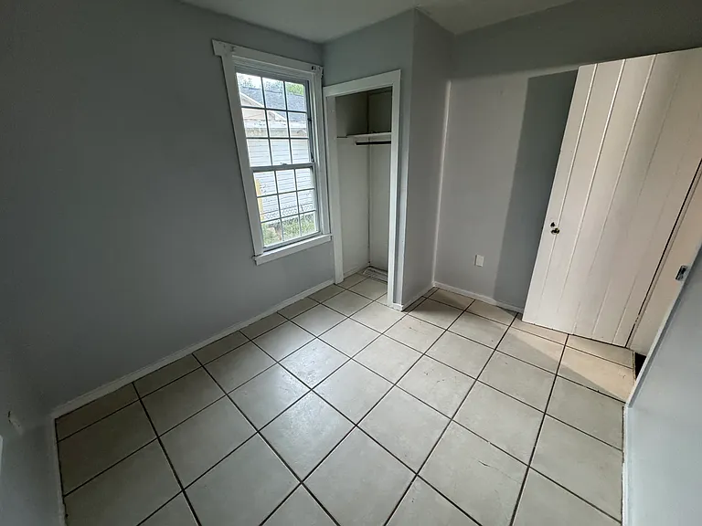 2532 Belmont Ave — Photo 14